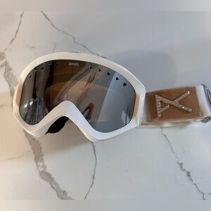 Snowboard goggles